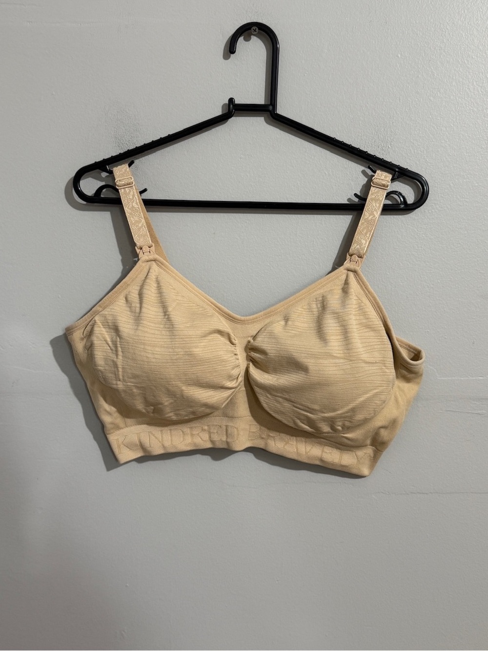 Kindred Bravely Nursing Bra Medium Busty Beige Wireless Clip Down Maternity
